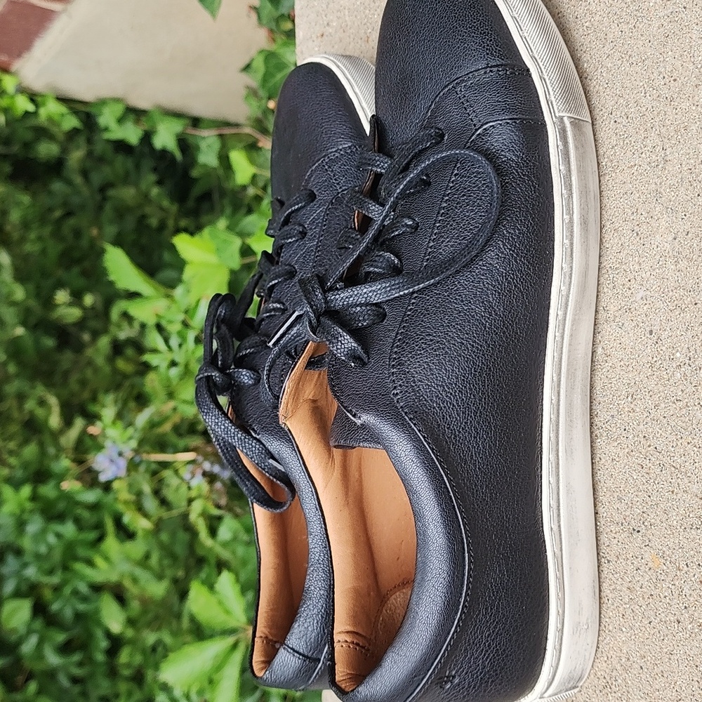 Brothers United Black Leather Sneakers